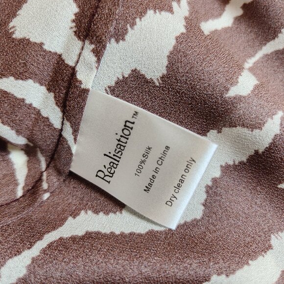 Realisation Par The Gia Bell-Sleeve Maxi Dress in Silk Jianhong Crepe - Picture 12 of 12